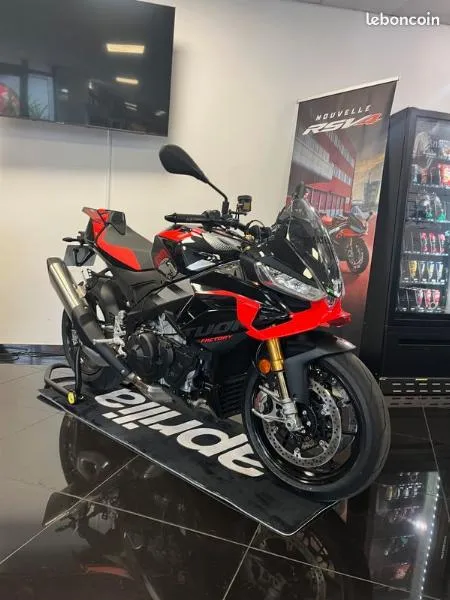 TUONO 1100 V4 FACTORY