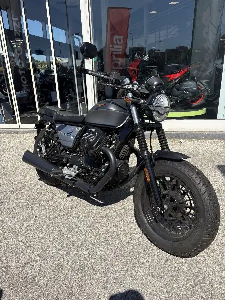 V9 BOBBER