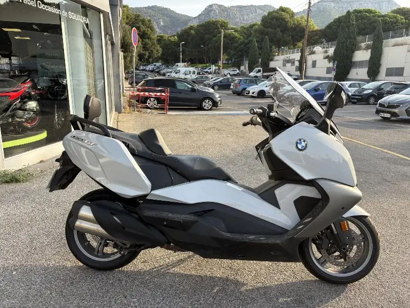 C 650 GT
