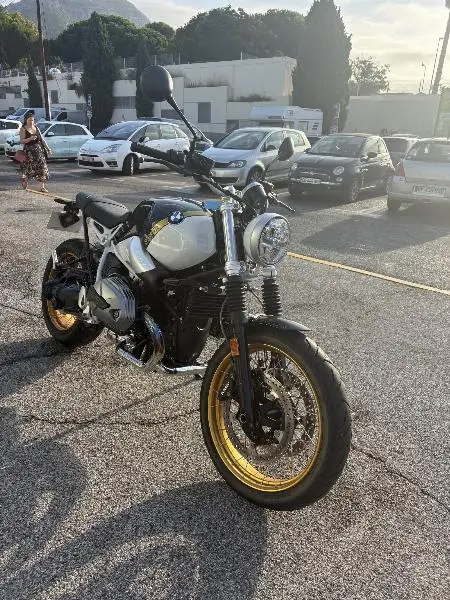 R NineT Scrambler