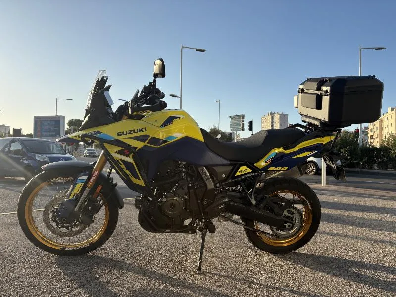 DL VSTROM 800DE
