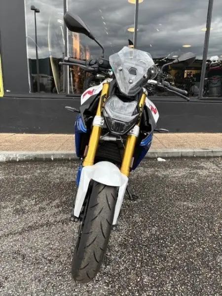 F 900 R A2