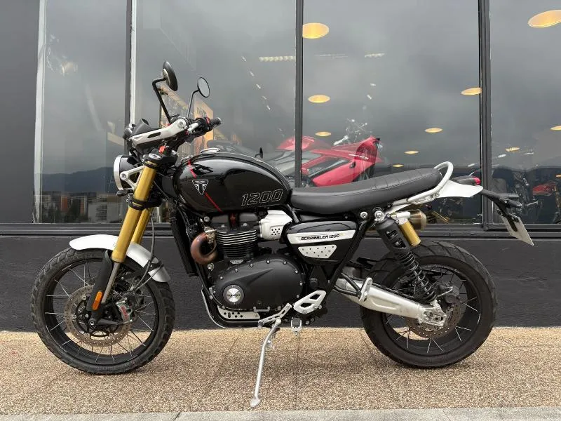 SCRAMBLER 1200 XE
