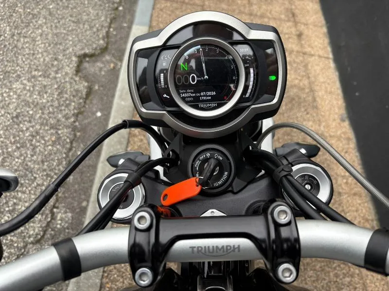 SCRAMBLER 1200 XE