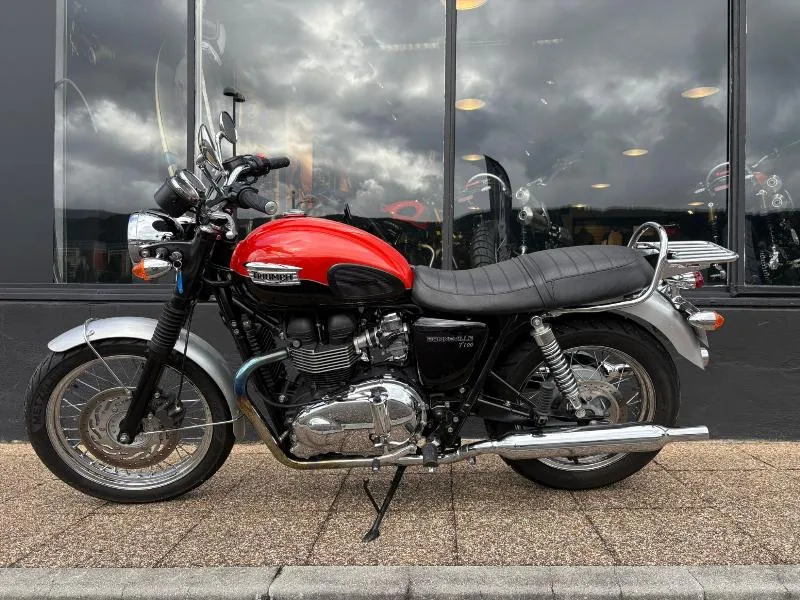 BONNEVILLE 865 T100