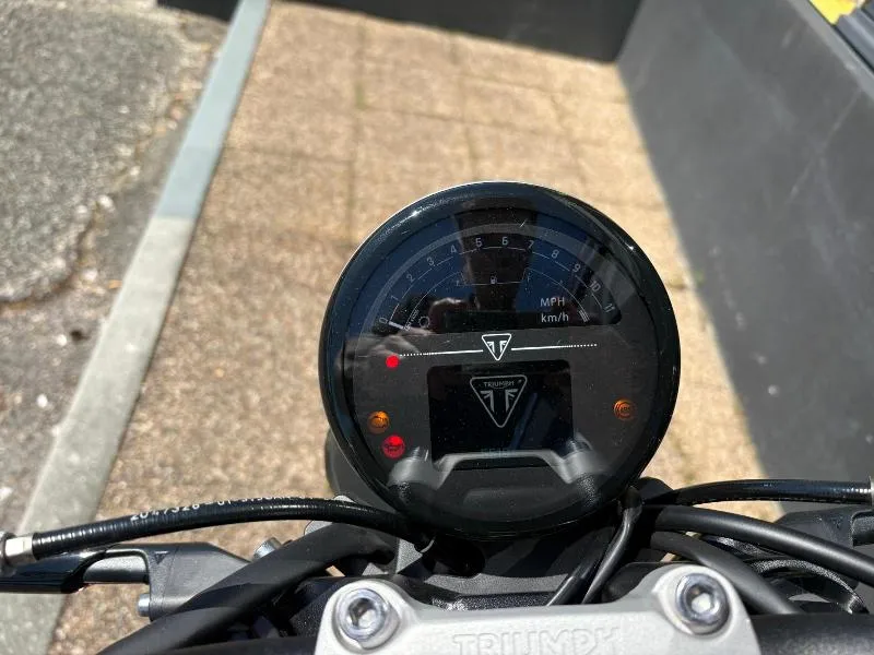 TRIDENT 660