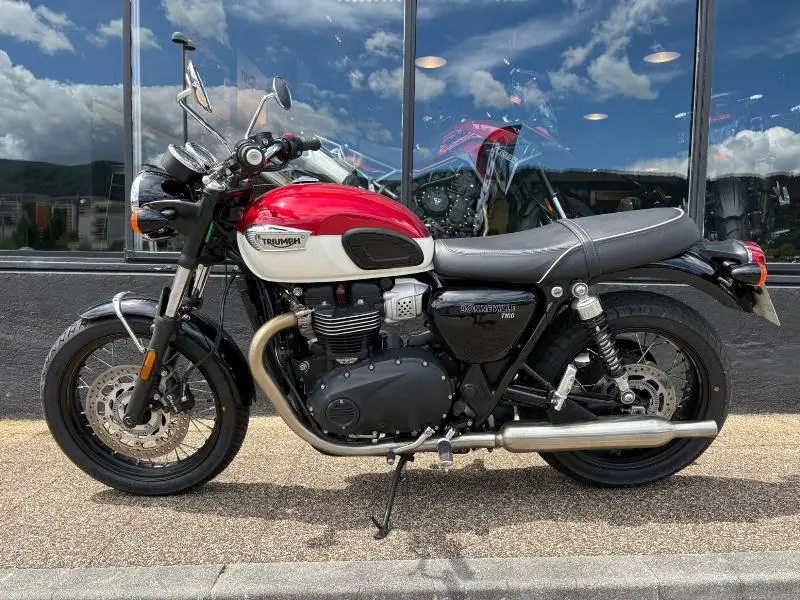 Bonneville T100