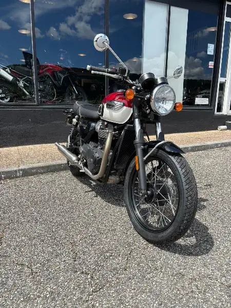 Bonneville T100