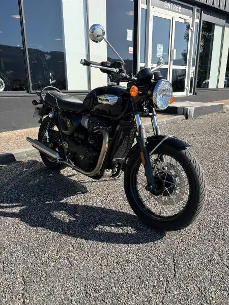 Bonneville T100