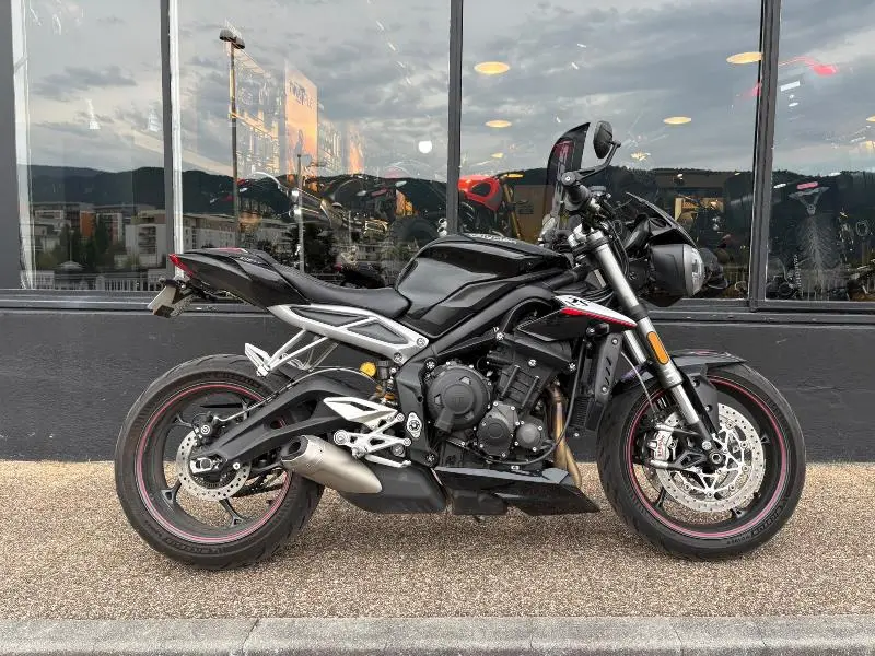 STREET TRIPLE 765 RS