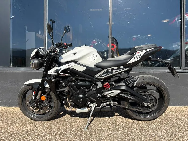 STREET TRIPLE 765 R