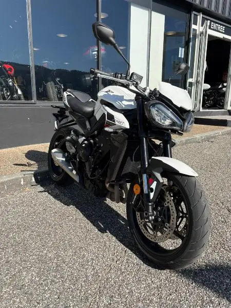 STREET TRIPLE 765 R