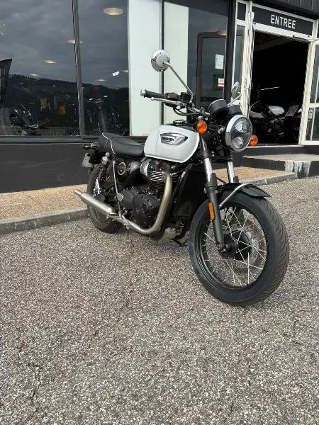 Bonneville T100