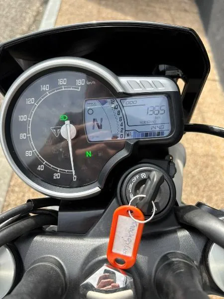 TRACKER 400