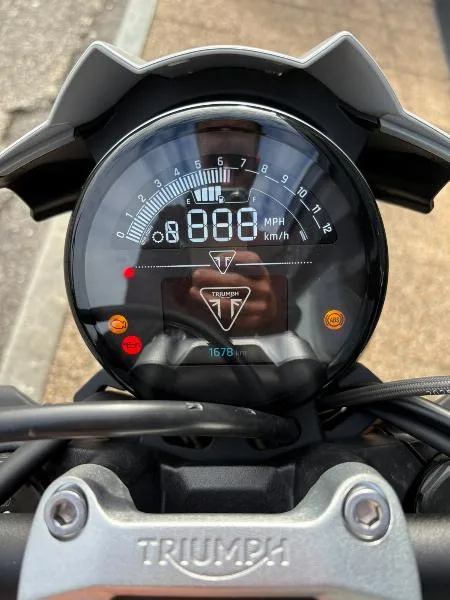 TRIDENT 800