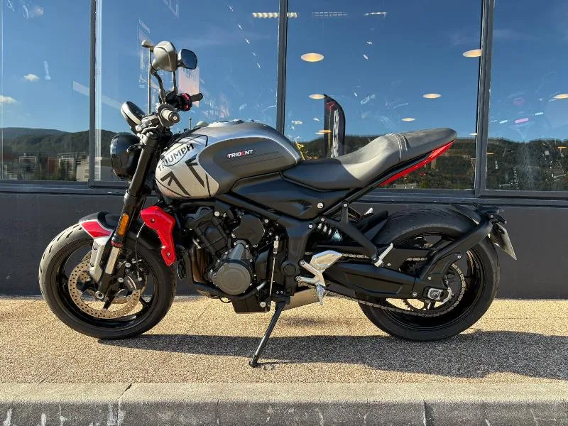 TRIDENT 660