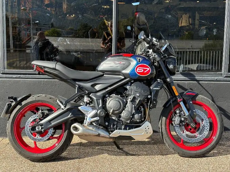 TRIDENT 660