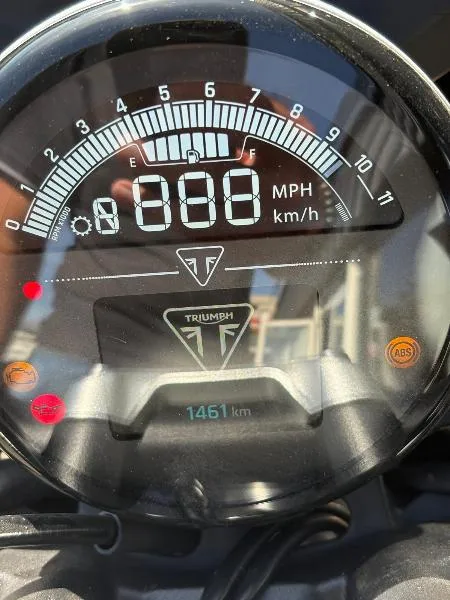 TRIDENT 660