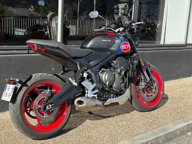 TRIDENT 660