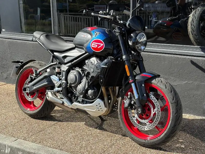 TRIDENT 660