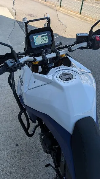DL VSTROM 800DE