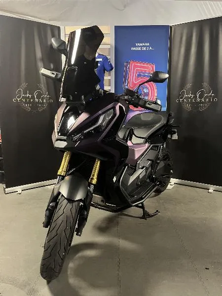 XADV 750