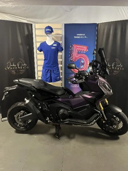 XADV 750