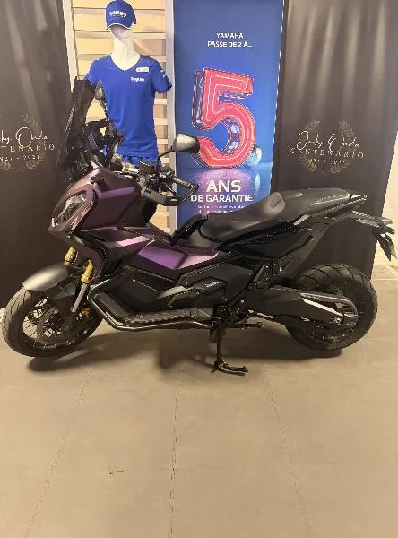 XADV 750