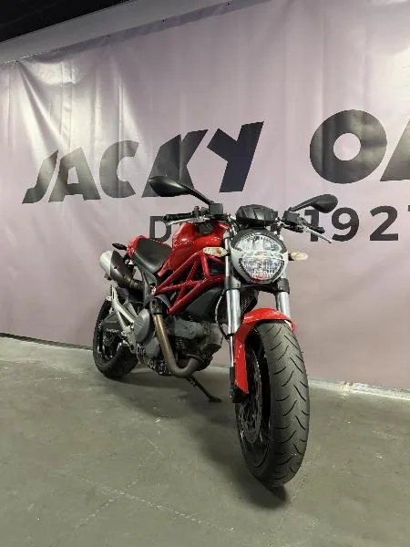 696 MONSTER