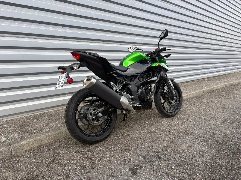 Z125