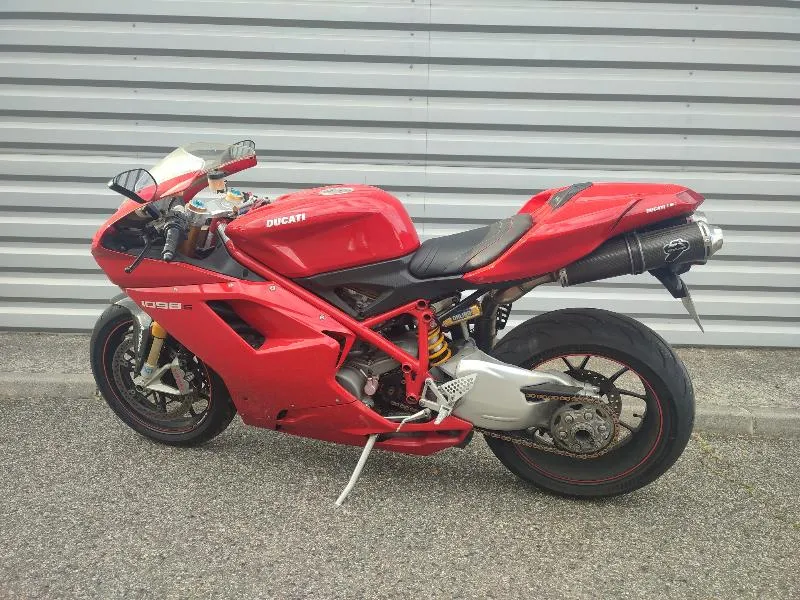 1098 S