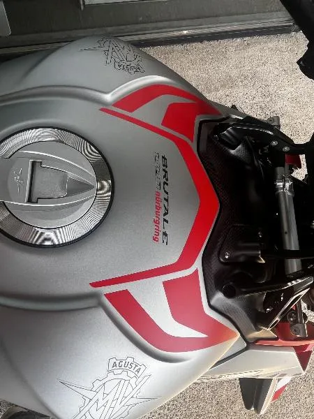 BRUTALE 1000 RR