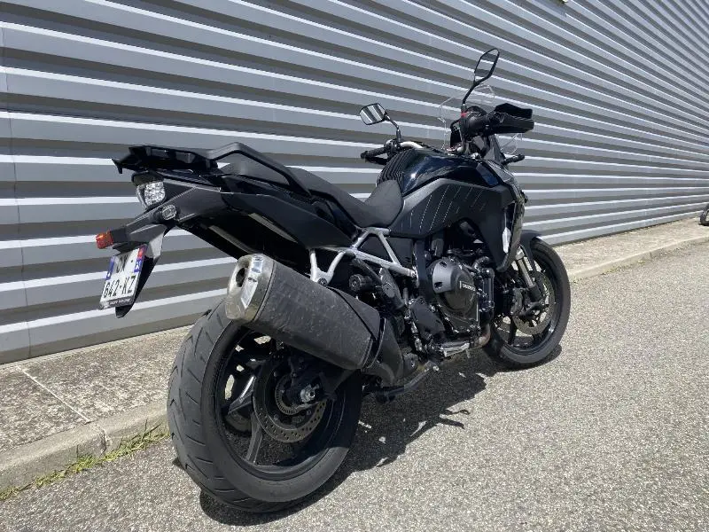 DL VSTROM 800DE
