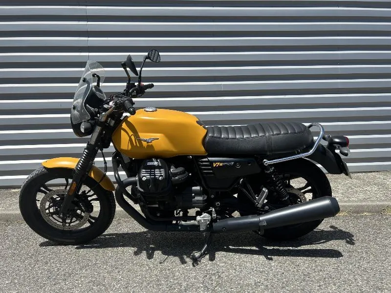 V7 III STONE 750