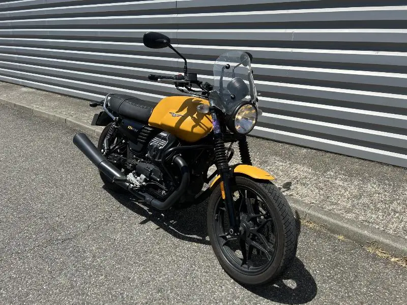 V7 III STONE 750