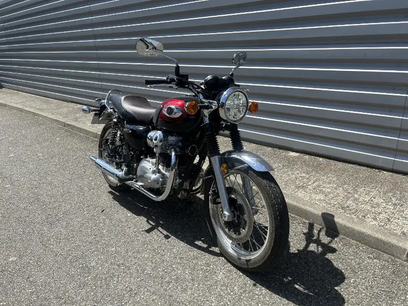 W 800