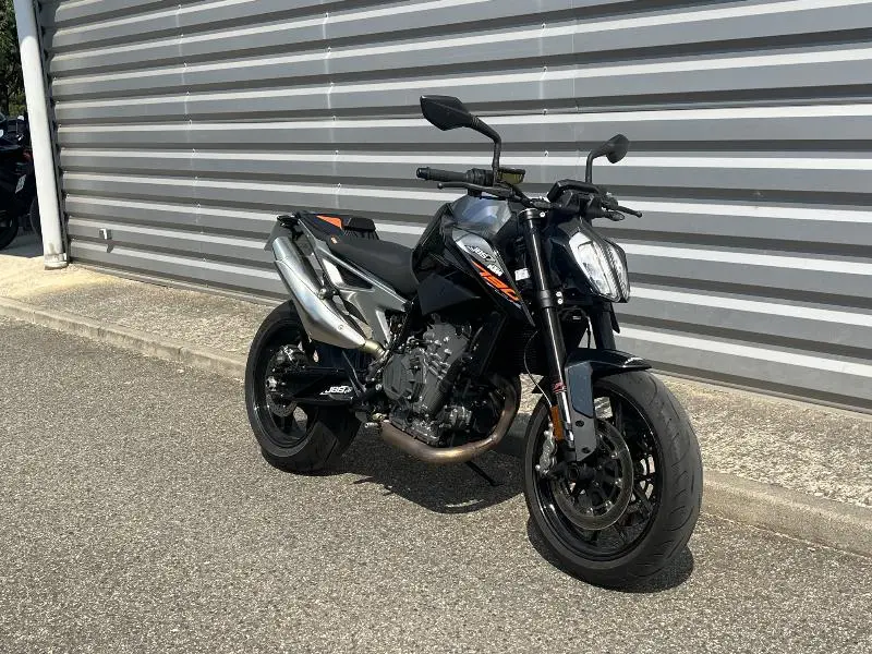790 DUKE ABS