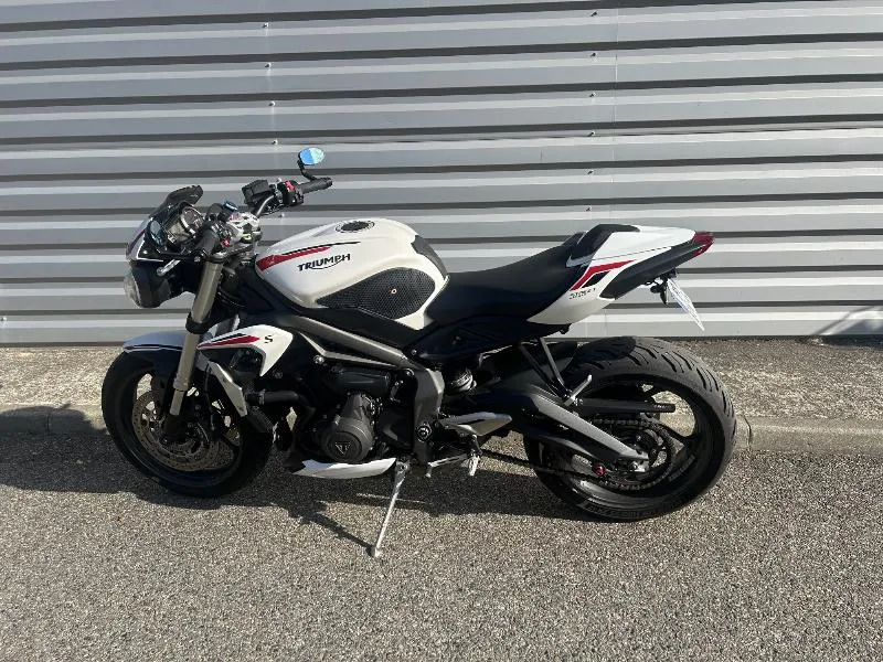 STREET TRIPLE 660 S