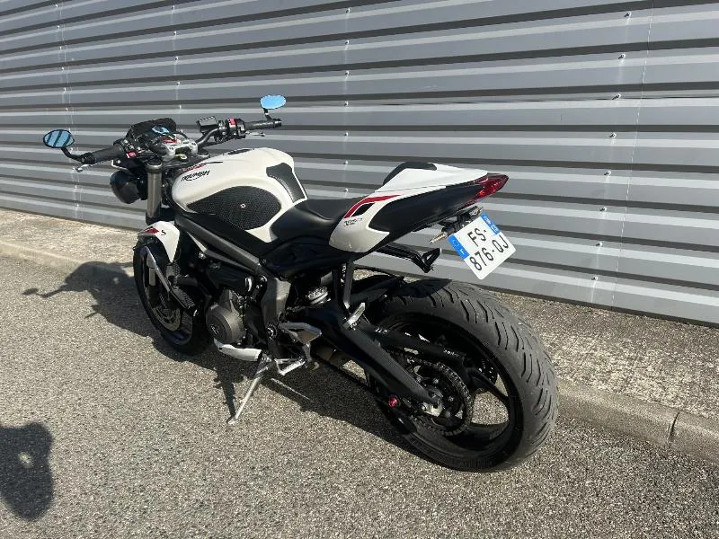 STREET TRIPLE 660 S