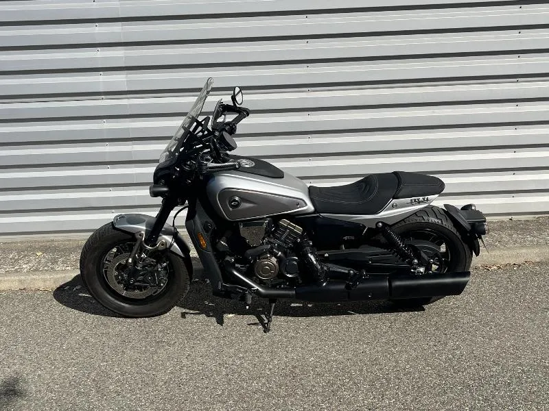 SRV 600