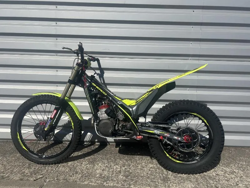 300 ST JERONI FAJARDO