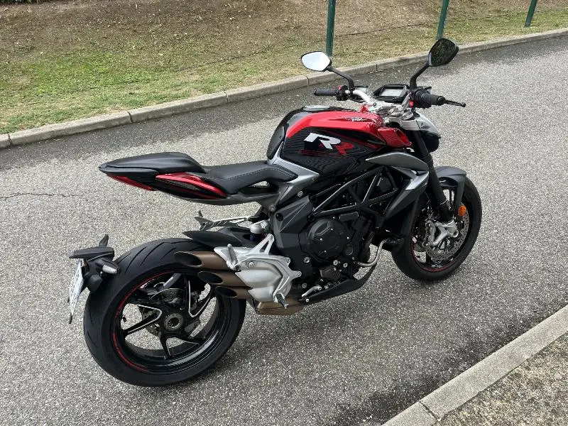 BRUTALE 800 RR