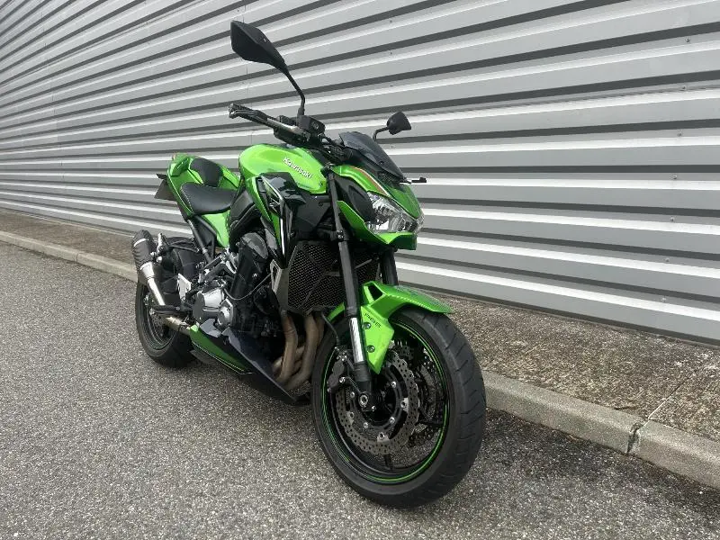 Z 900