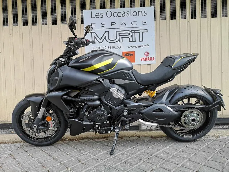 DIAVEL V4