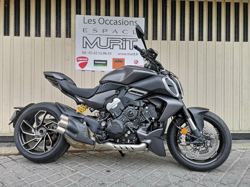 DIAVEL V4