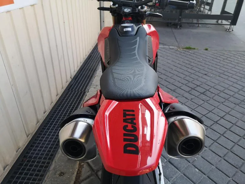 HYPERMOTARD