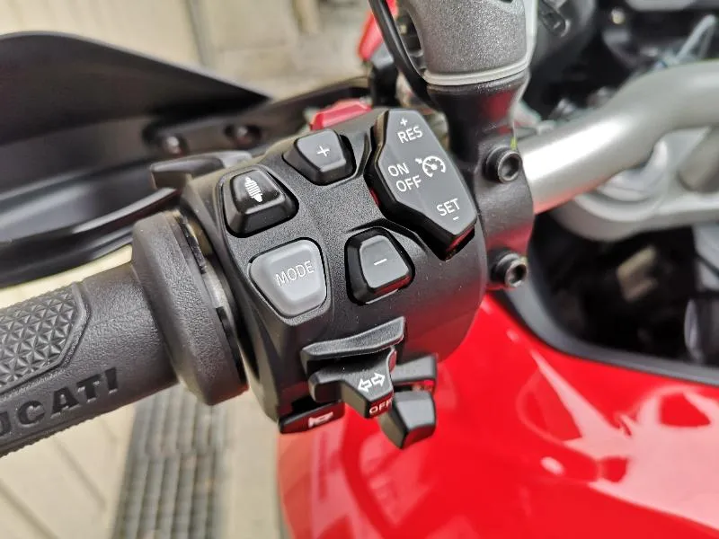 MULTISTRADA V4 S