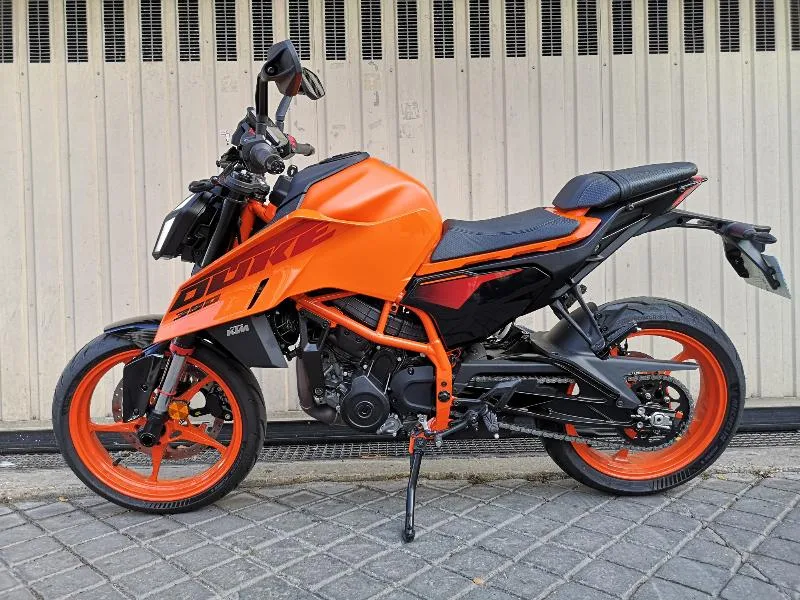 390 DUKE ABS
