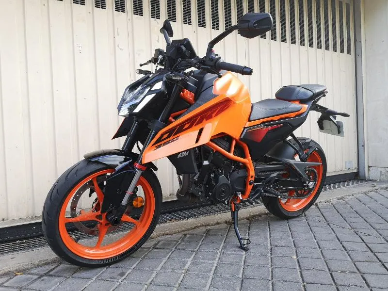 390 DUKE ABS