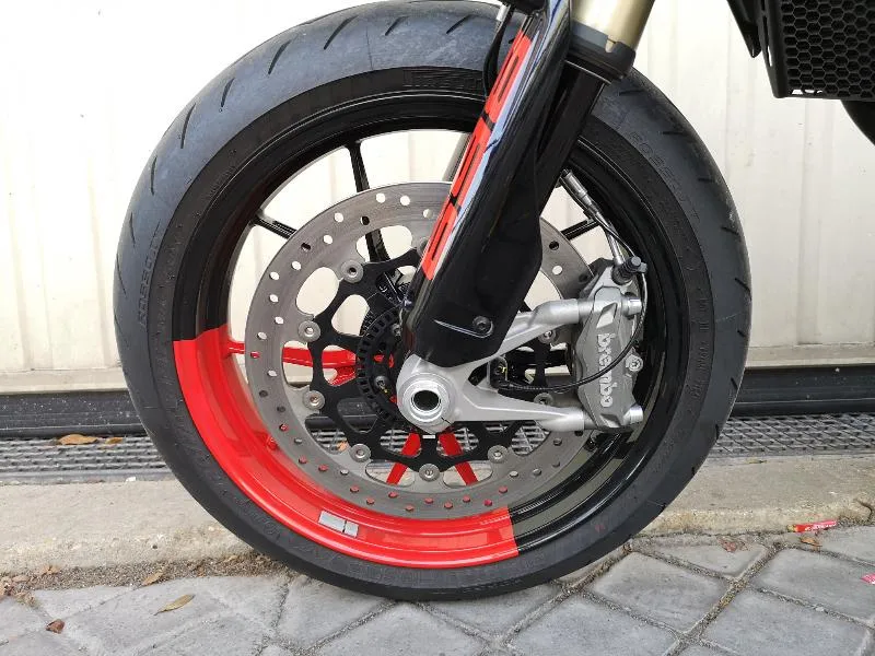 HYPERMOTARD